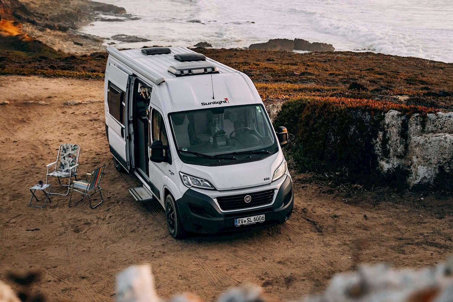 Un camping-car de SUNLIGHT sur un emplacement